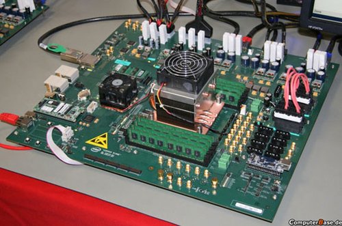 英特尔展示48核PC 可运行48套系统
